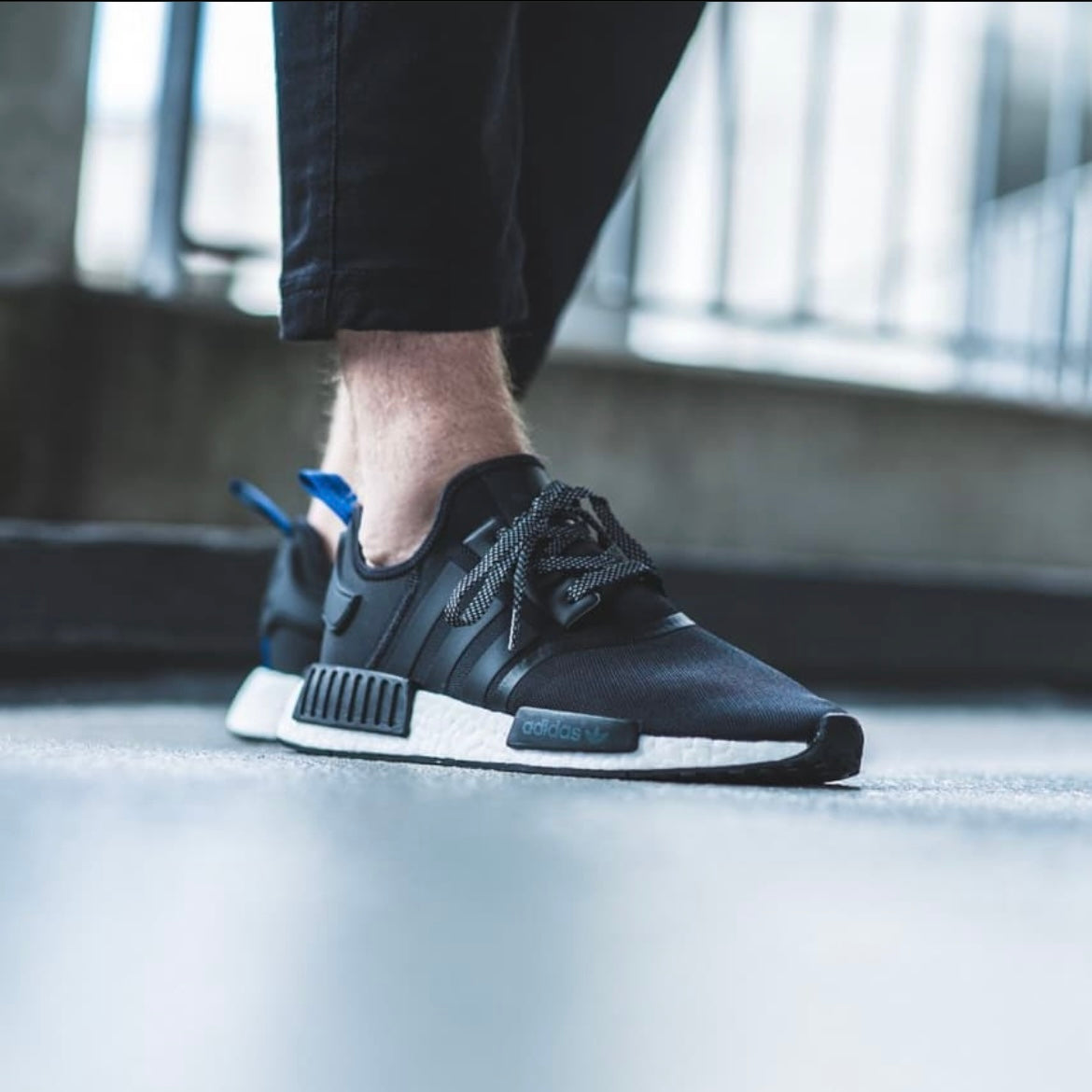 Adidas NMD R1 Blue Tab S31515 黑白藍