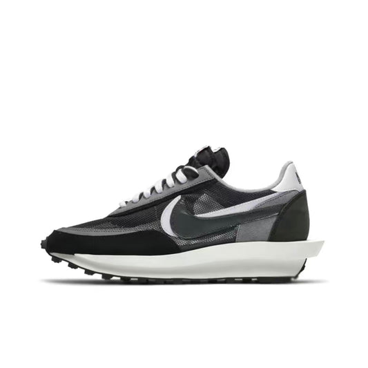 Nike Sacai LD Waffle Black White BV0073-001