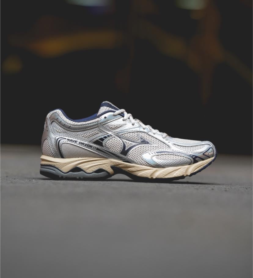Preorder 預訂 Mizuno Wave Orion Silver Cream D1GH232110