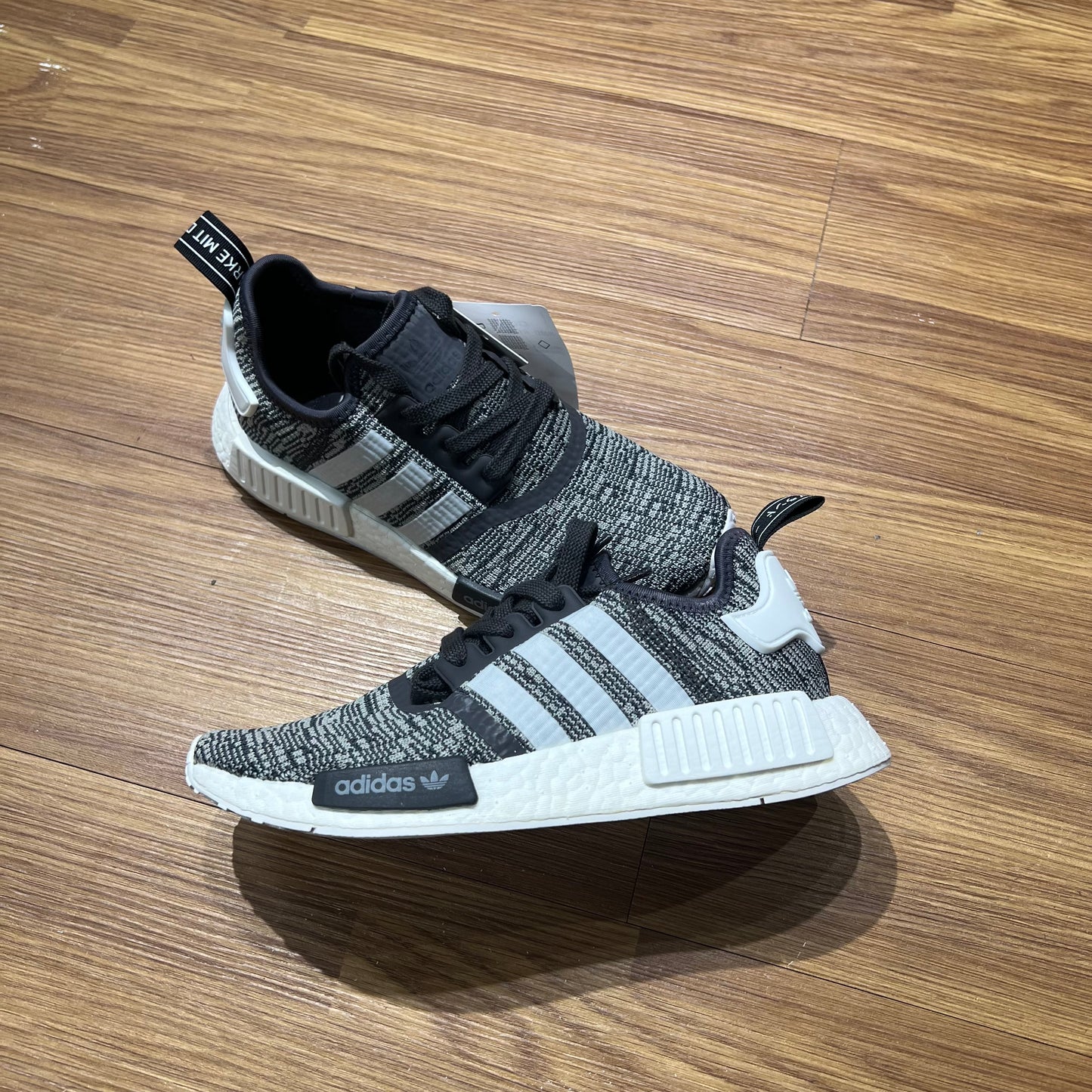 Adidas NMD R1 Women Glitch Medium Grey BY3035