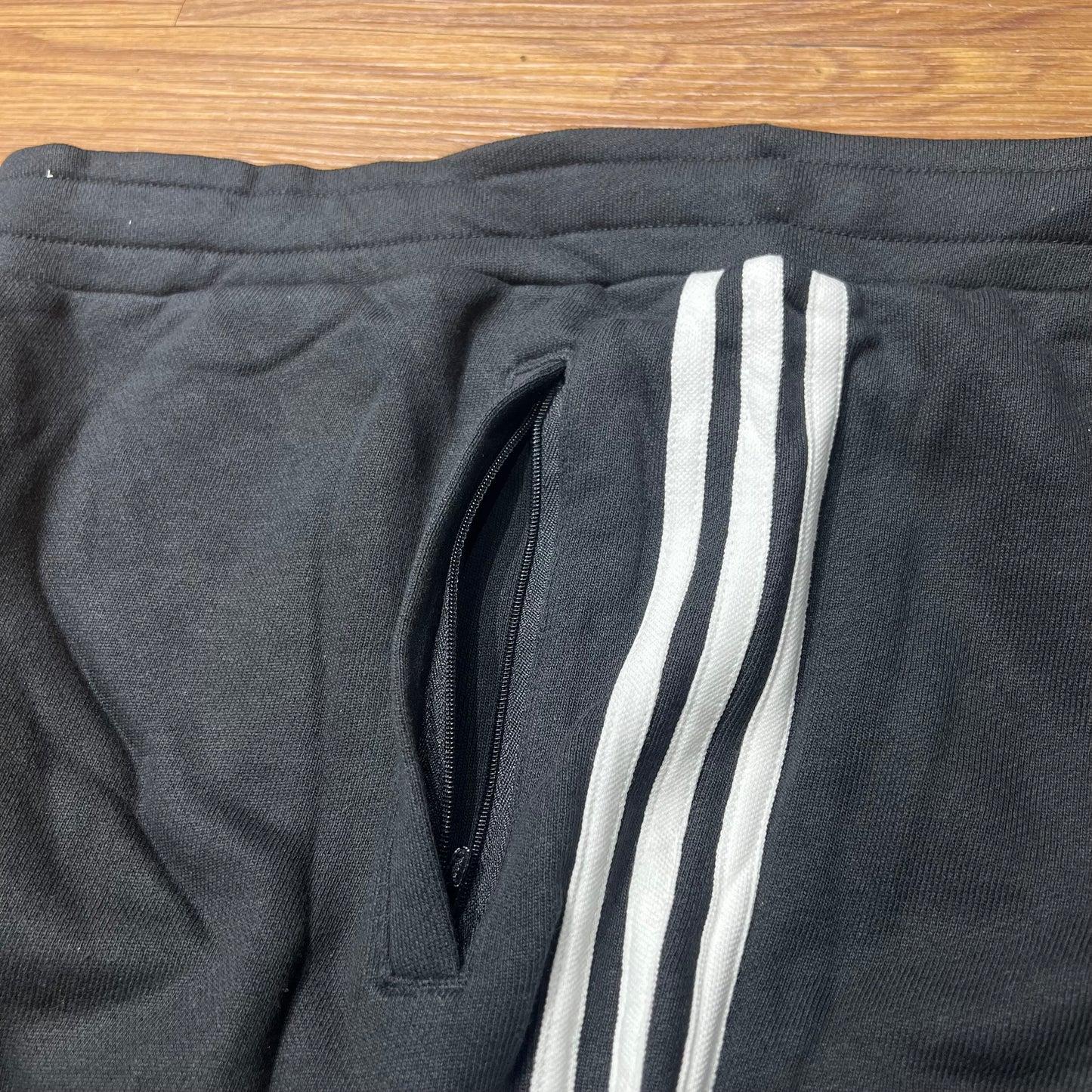 Adidas Original Trefoil 3-Stripe Shorts Black DH5798