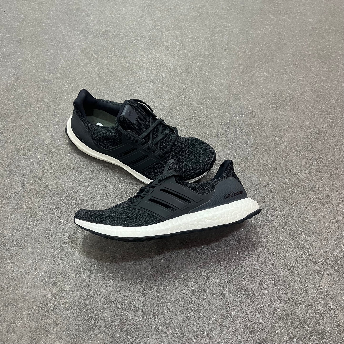 Adidas Ultra Boost 4.0 Carbon Black CM8116 Ultraboost 實拍