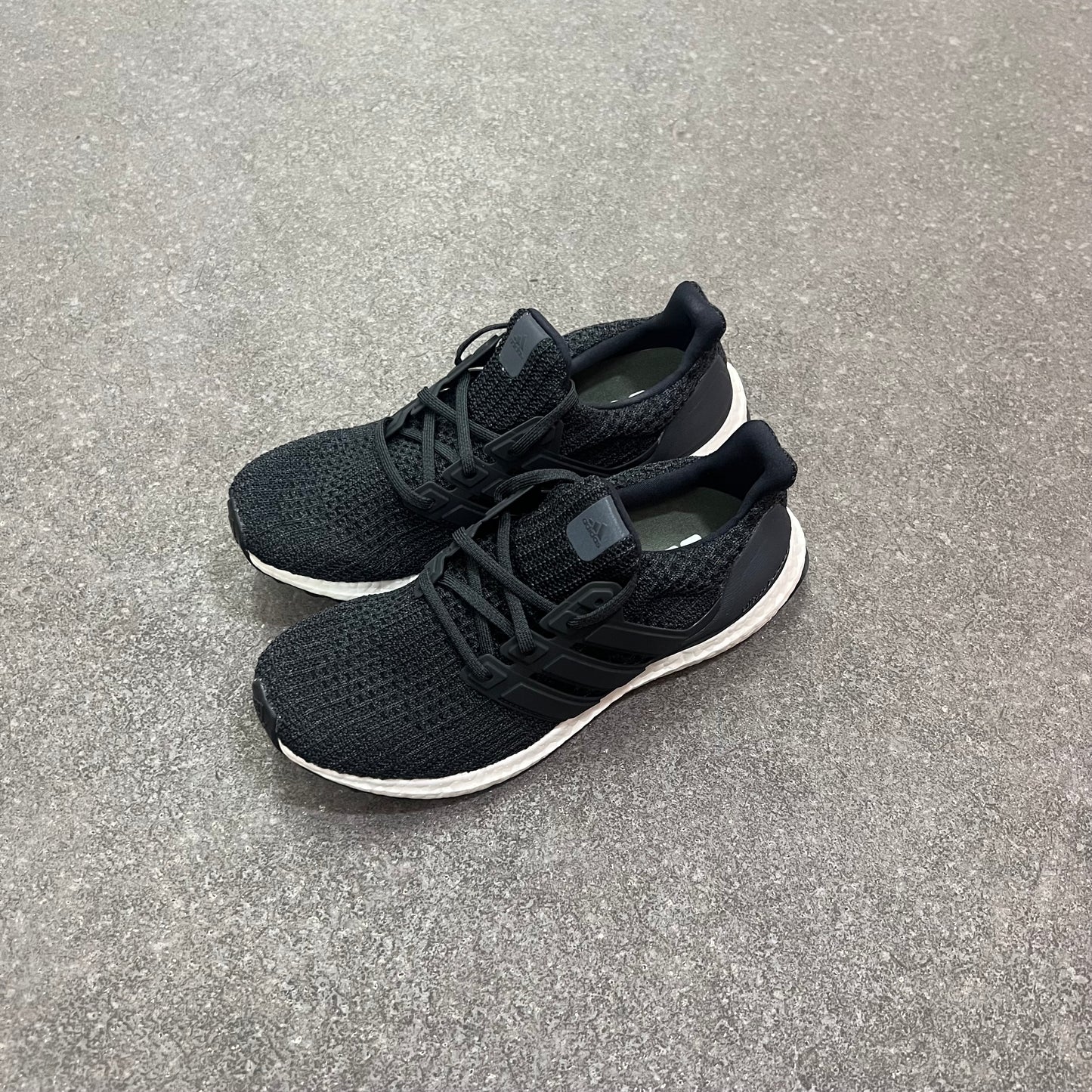 Adidas Ultra Boost 4.0 Carbon Black CM8116 Ultraboost 實拍