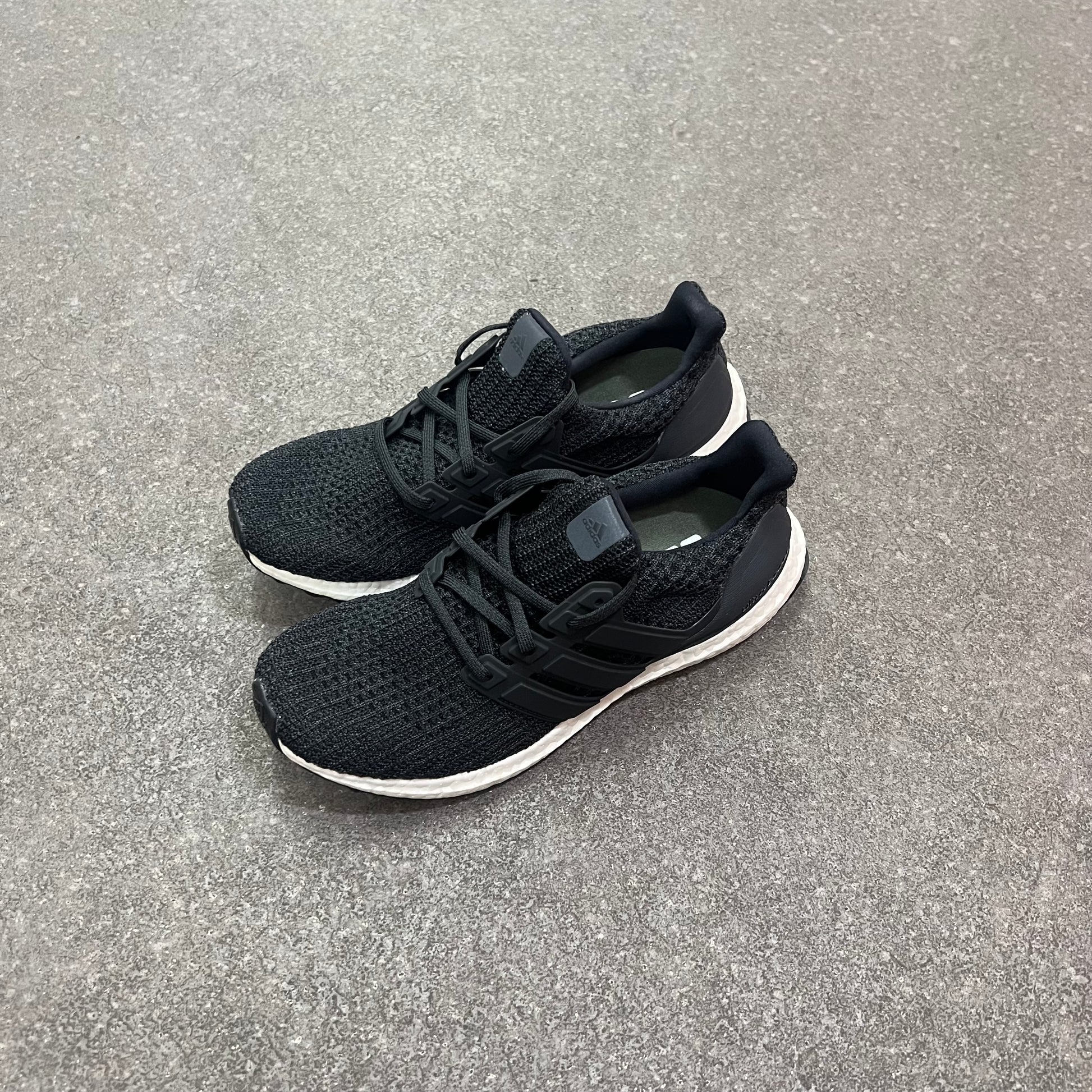 Adidas Ultra Boost 4.0 Carbon Black CM8116 Ultraboost 實拍