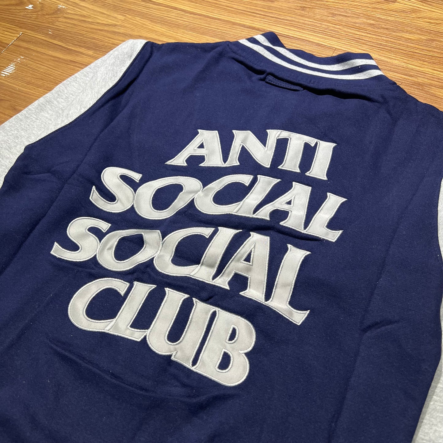 Anti Social Social Club ASSC Dropout Letterman Jacket Navy/Grey 背面logo細節實拍
