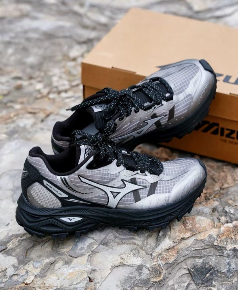 Preorder 預訂 Mizuno Racer ADV Silver Black D1GH241207