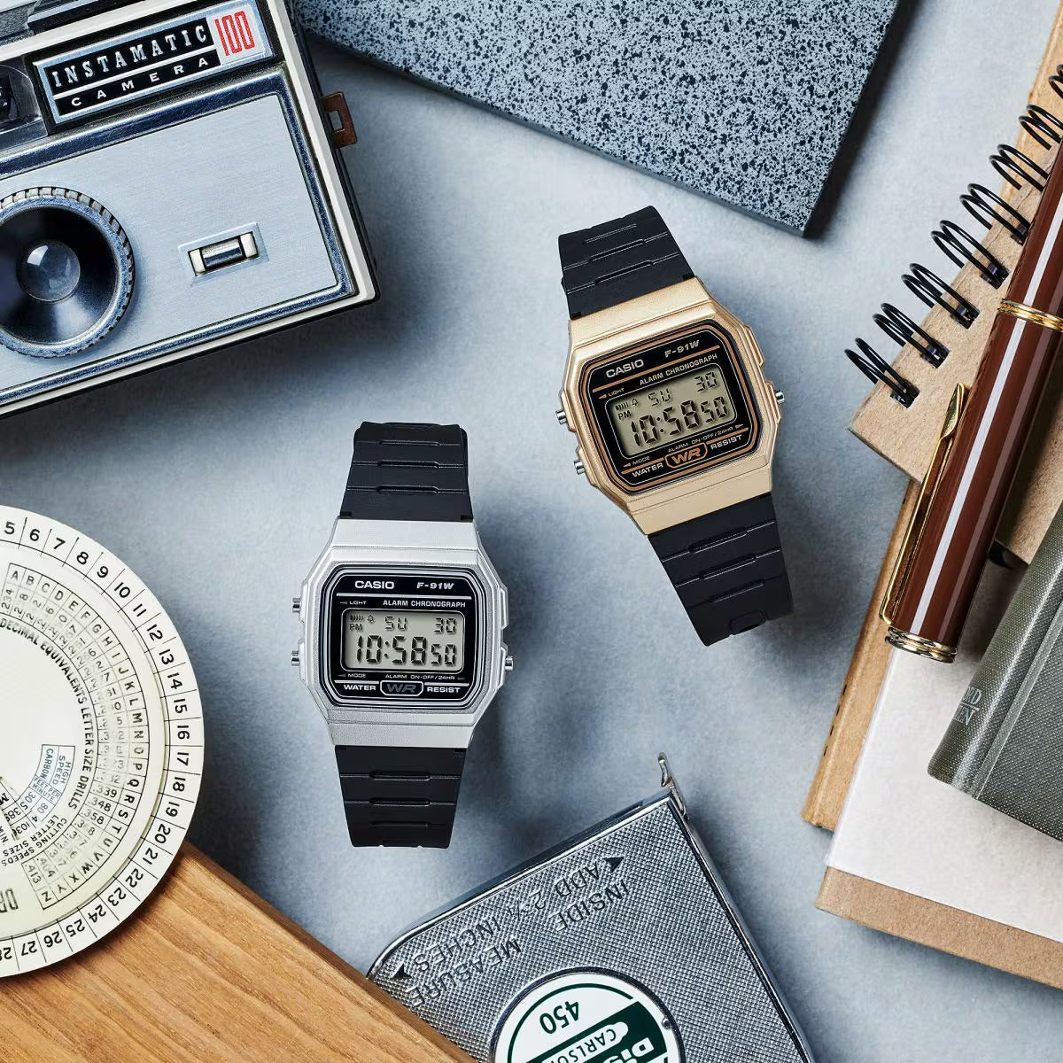 Casio F-91WM-7ADF Black 中裝 黑色銀殻方形復古跳字錶 (淨錶)