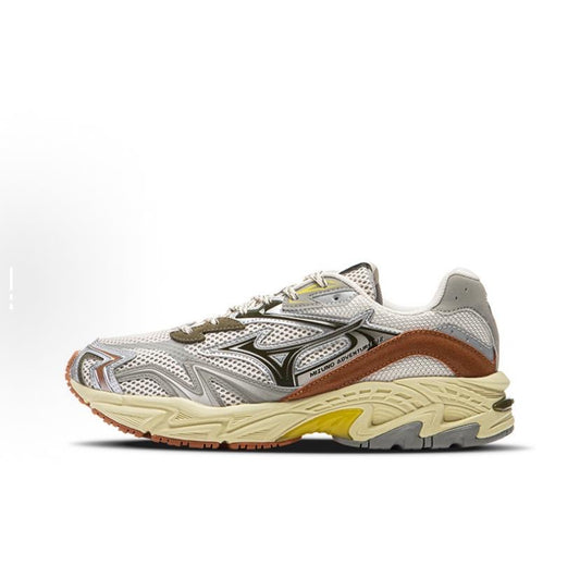 Preorder 預訂 Mizuno Adventure V2 Silver Brown D1GH250305