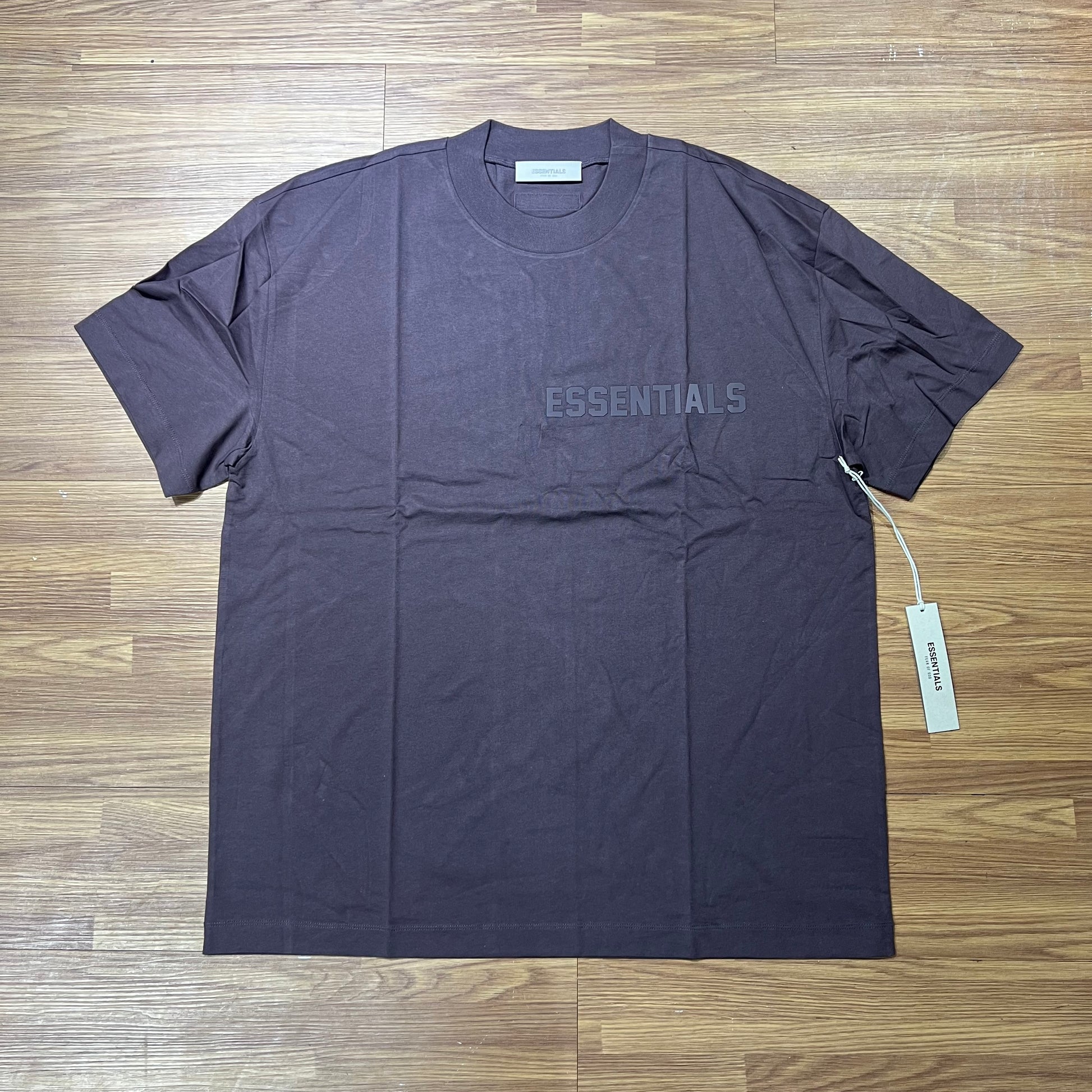 Fear of God FOG Essentials 3D Silicon Front Small Logo SS Tee Plum (Purple) 實拍