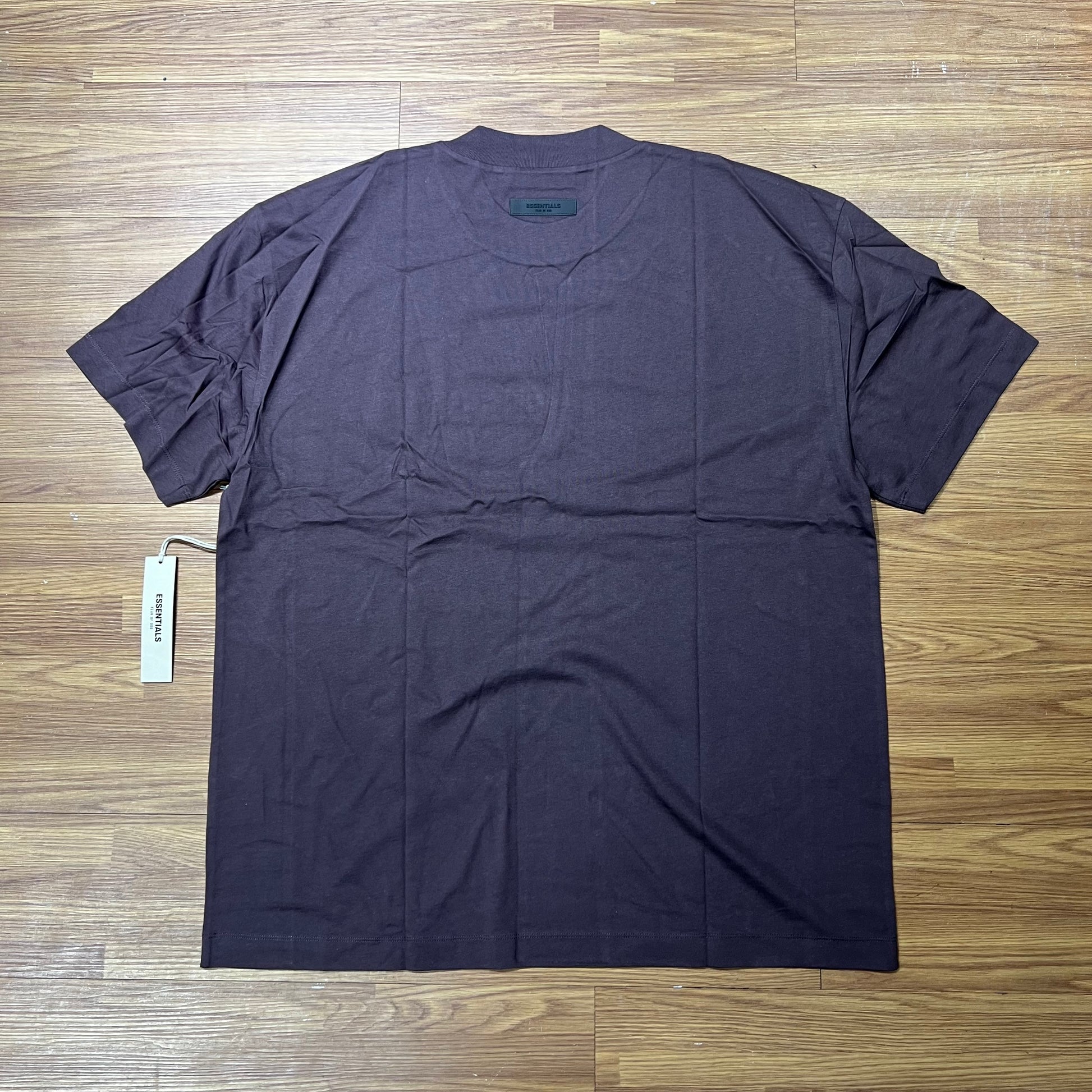 Fear of God FOG Essentials 3D Silicon Front Small Logo SS Tee Plum (Purple) 實拍