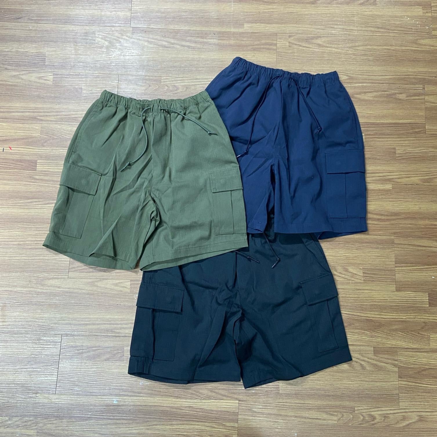 FREAK'S STORE 軍綠色防撕裂軍裝短褲 實拍