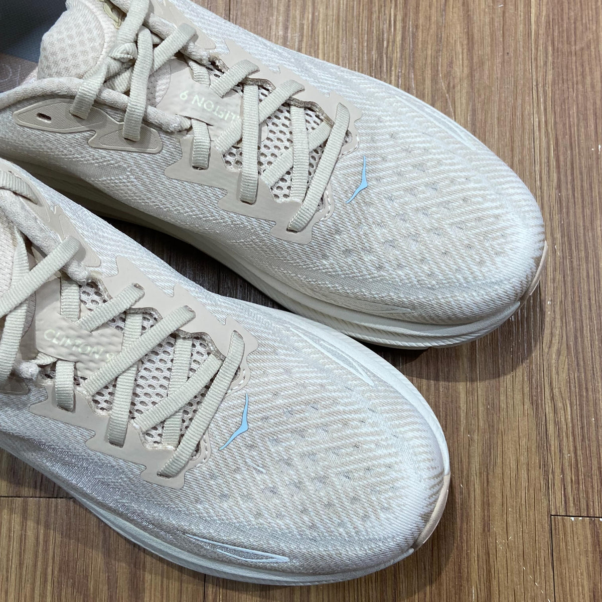 Hoka One One Clifton 9 Shifting Sand / Eggnog 1127895-SSEG