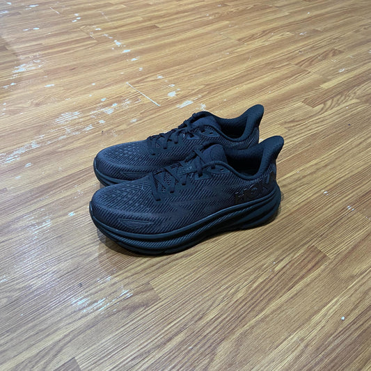Hoka One One Clifton 9 Triple Black 1127895-BBLC