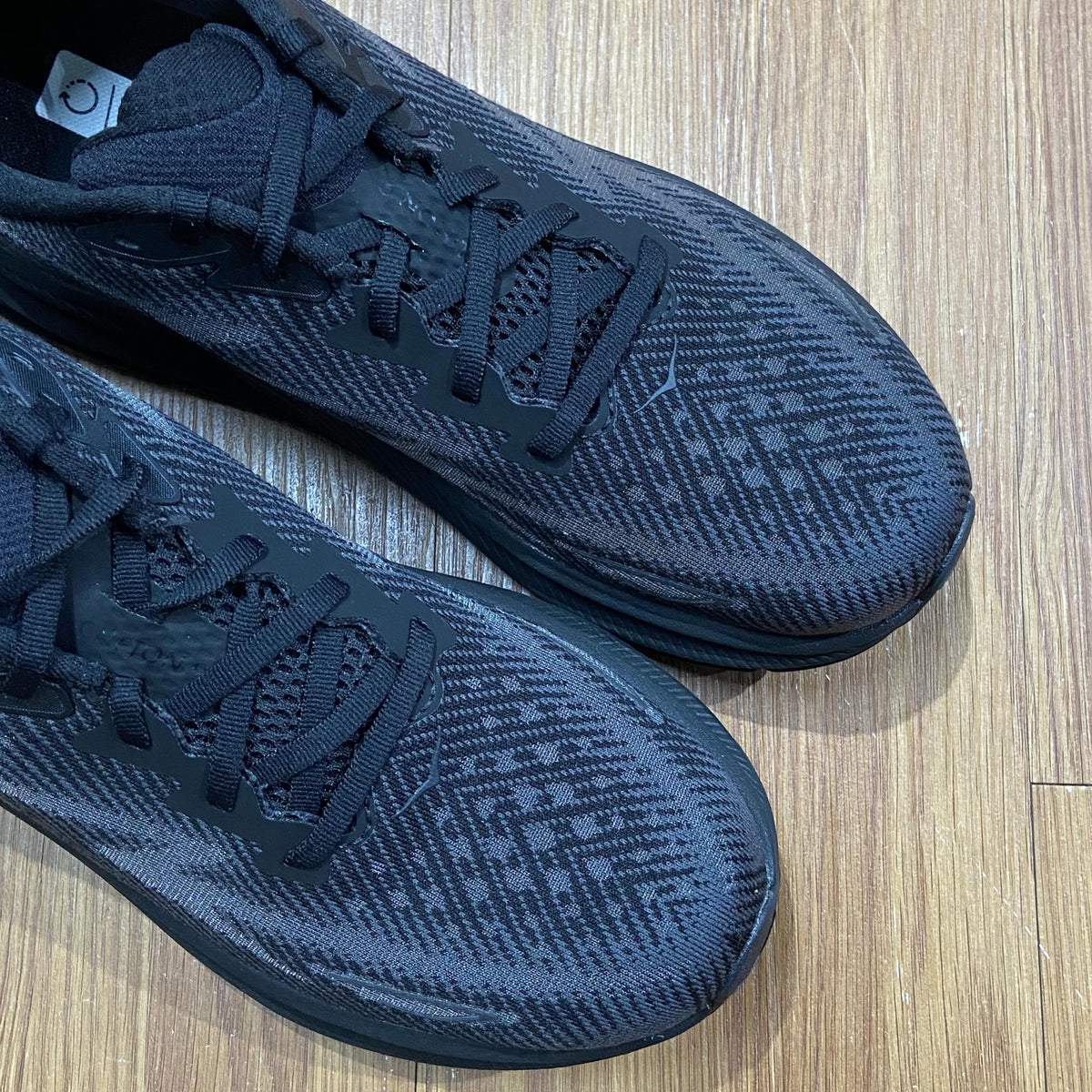 Hoka One One Clifton 9 Triple Black 1127895-BBLC
