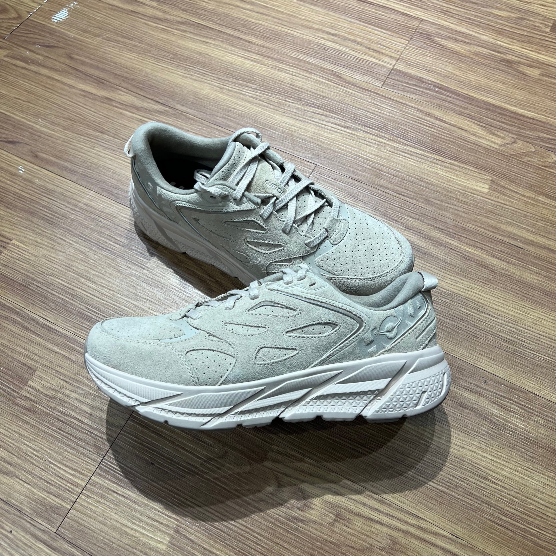 Hoka One One Clifton L Sand 1122571-SSDD 實拍