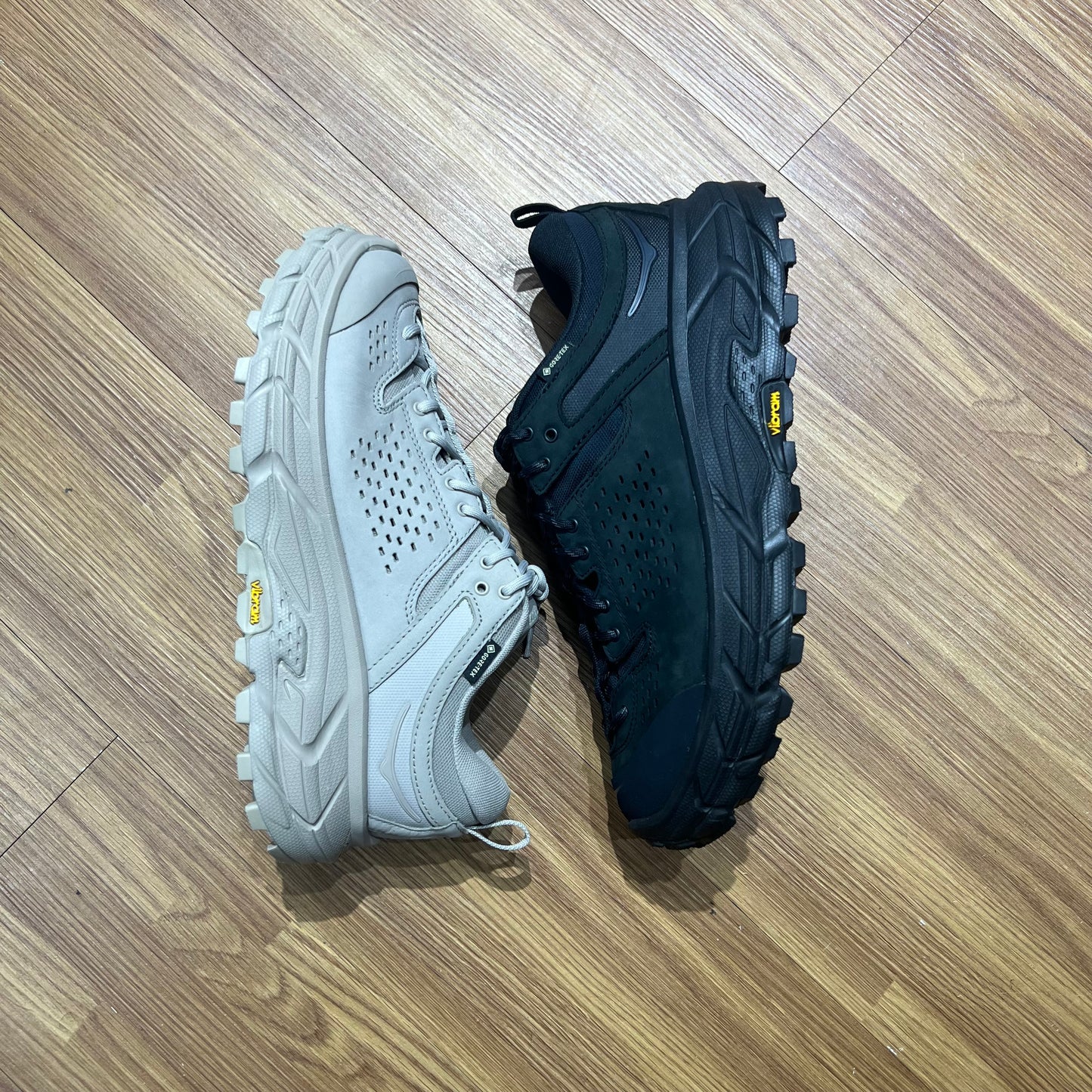 Hoka One One Tor Ultra Lo GTX Goretex Black / Taupe 實拍