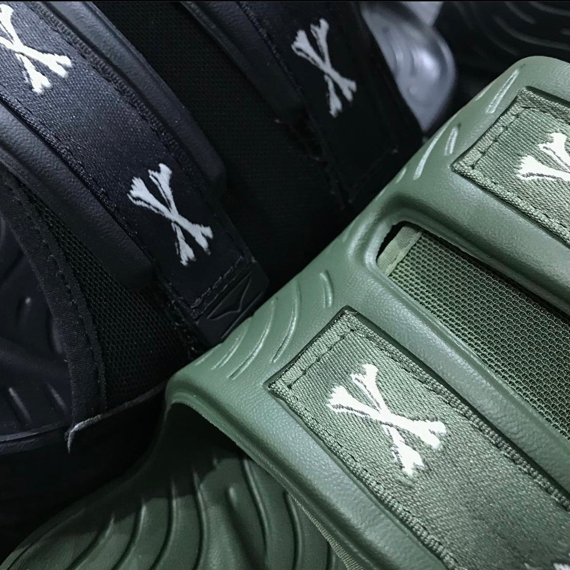 Hoka One One x Wtaps Ora Luxe Jet Black 1155398-JLC / Four Leaf Clover 1155398-FFC 細節實拍