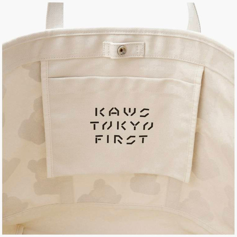 Kaws x Uniqlo Tokyo First Tote Bag Off White 361-446250