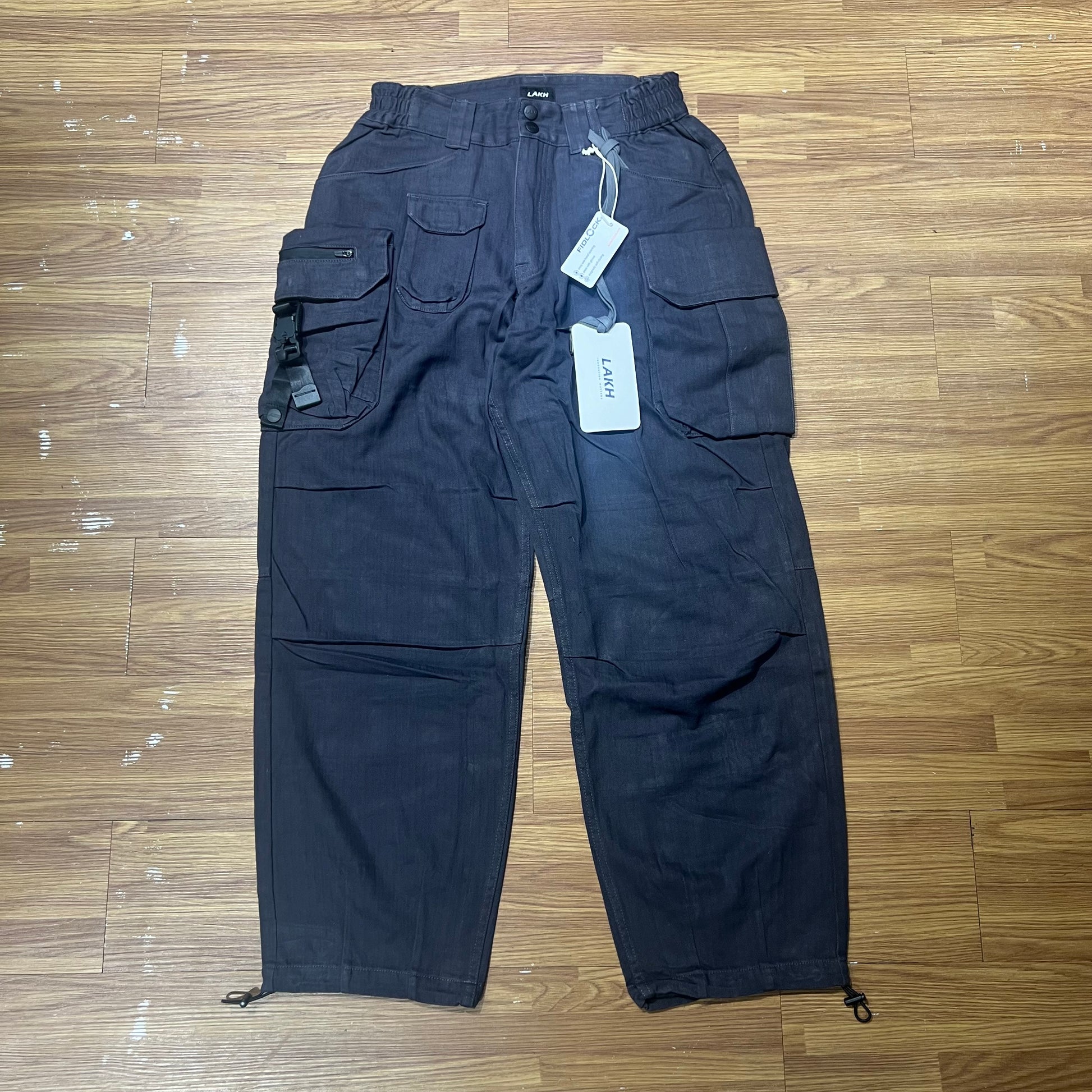 LAKH Supply 5th Anniversary 10 Pockets Cargo Pants Herringbone Grey 5TPC-HBGY 實拍