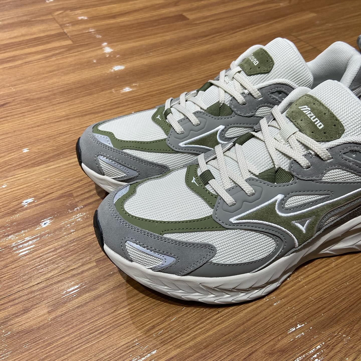 Mizuno Astro LS 2025 霧月綠 D1GH252105 實拍