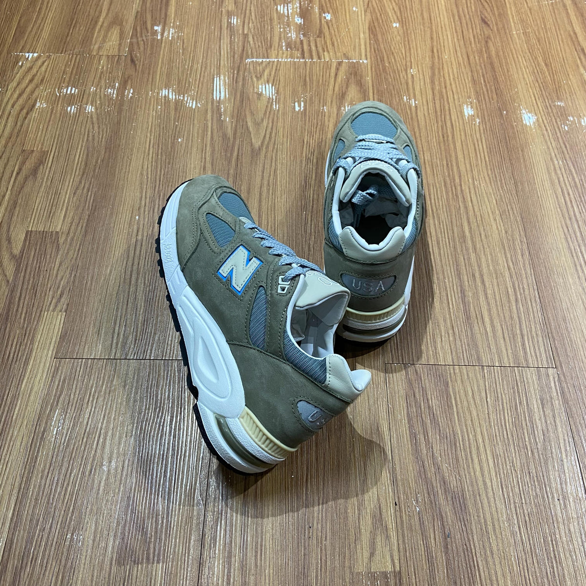 New Balance M990KBM2 (Made in USA) 990KBM2 990V2