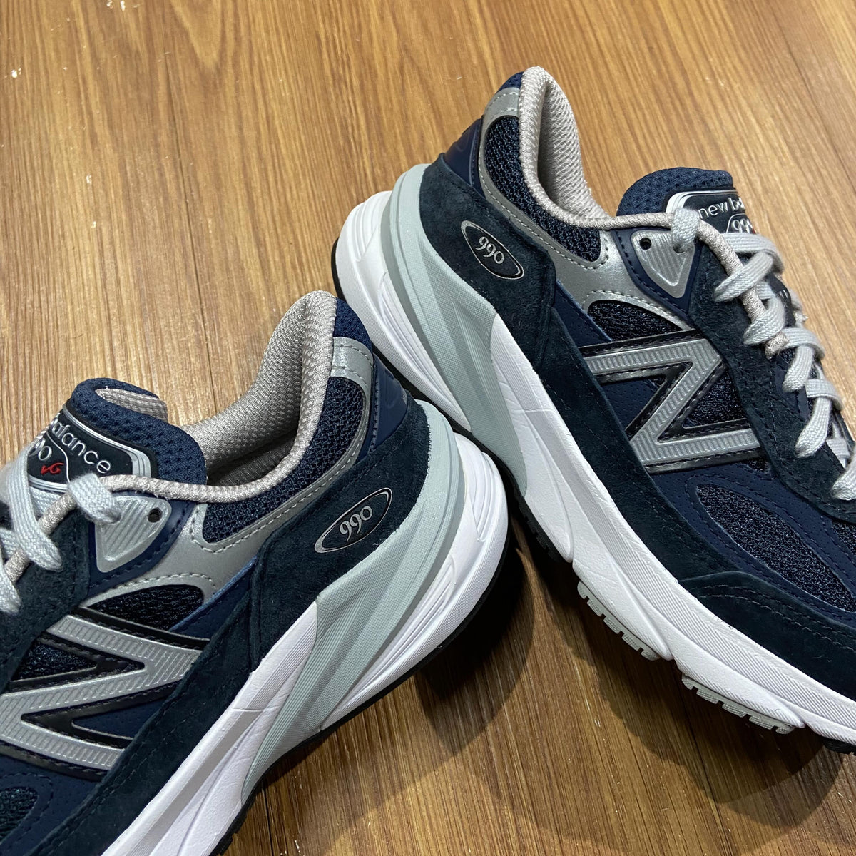 New Balance W990NV6 (Made in USA) 990NV6 990v6