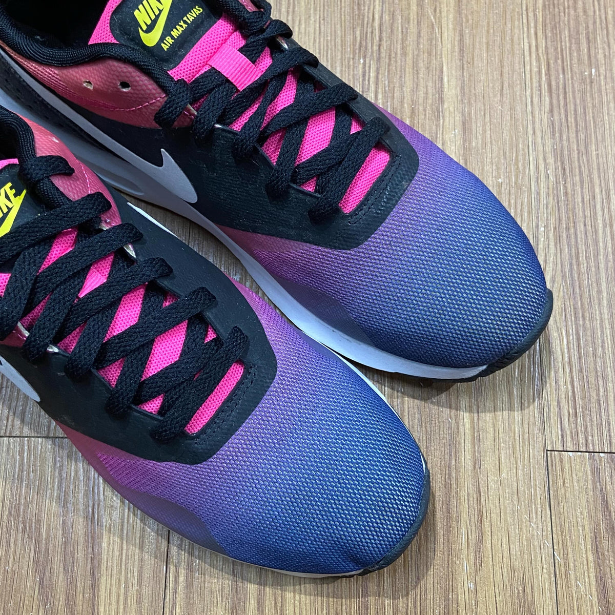 Nike Air Max Tavas SD Sunset Rainbow 724765-005