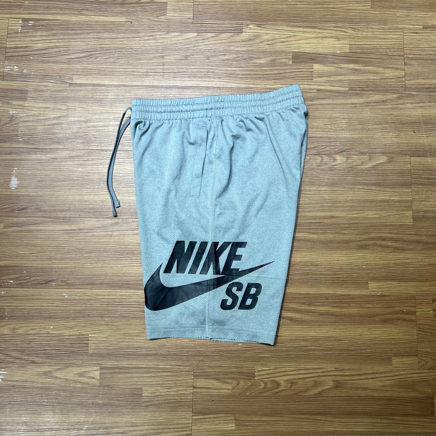 Nike SB Logo Dry Shorts Grey 829602-063 實拍