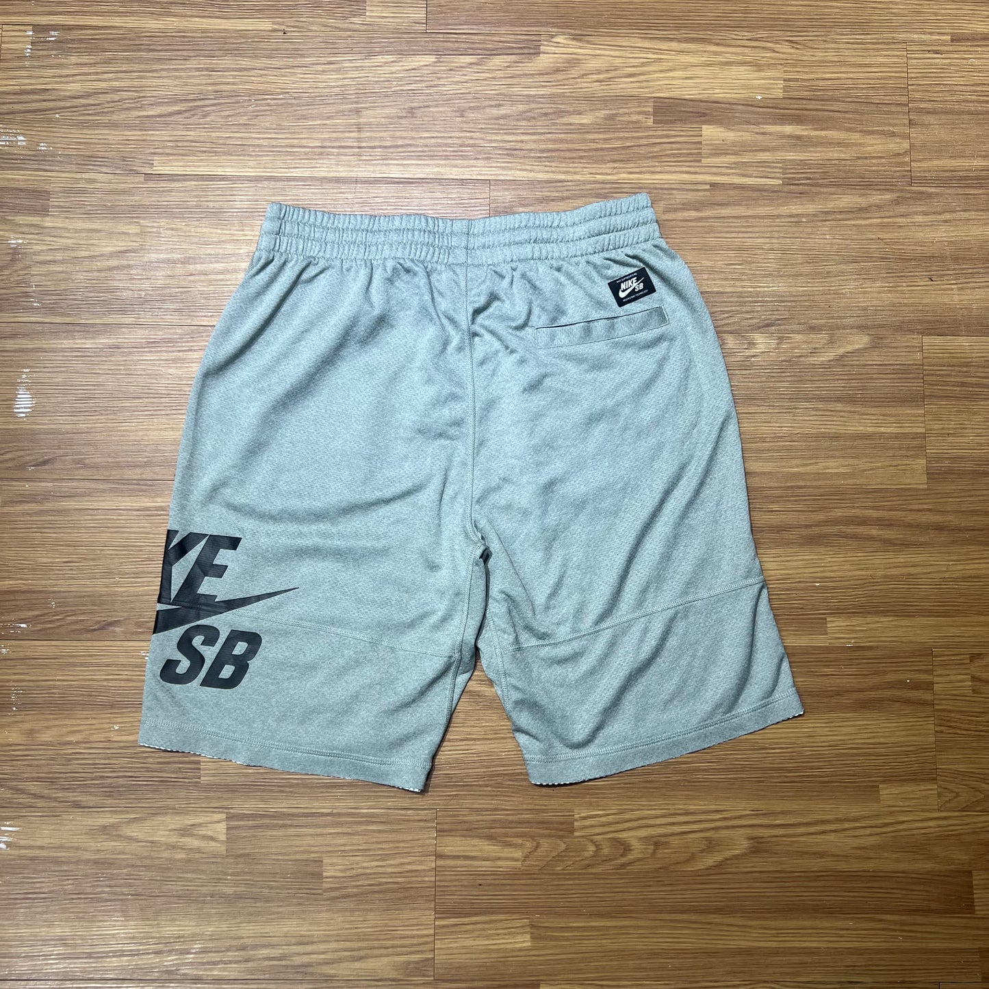 Nike SB Logo Dry Shorts Grey 829602-063 實拍