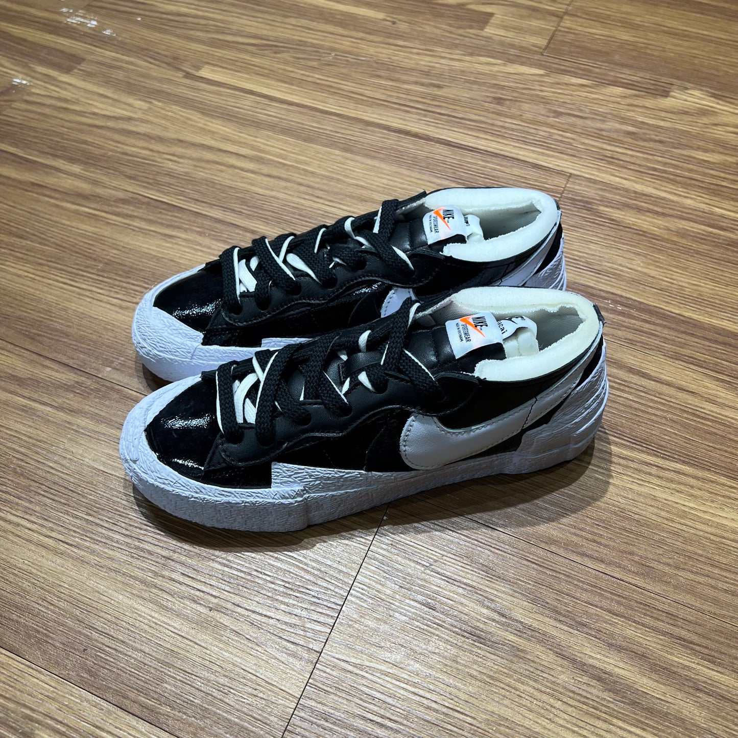 Nike Sacai Blazer Low Black Patent Leather DM6443-001