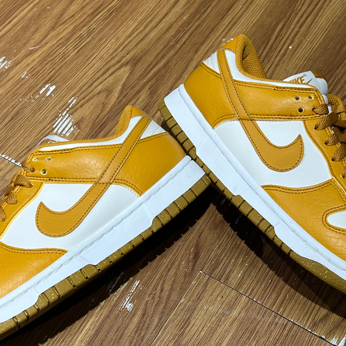 Nike WMNS Dunk Low Next Nature Phantom Gold Suede DN1431-001
