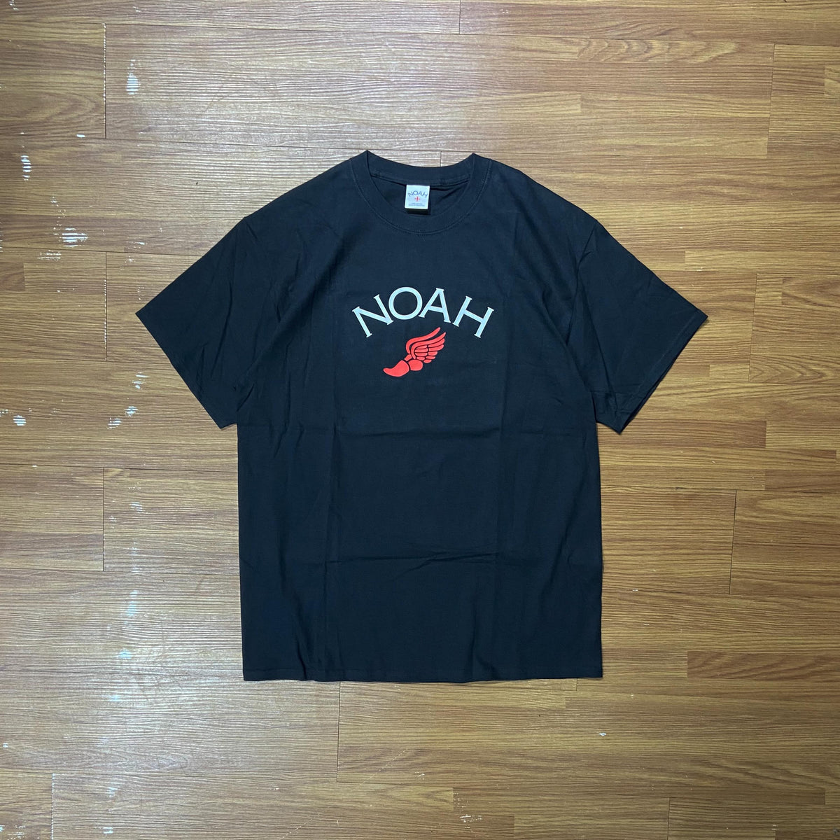 Noah NYC Winged Foot Logo Tee Black T13SS19BLK