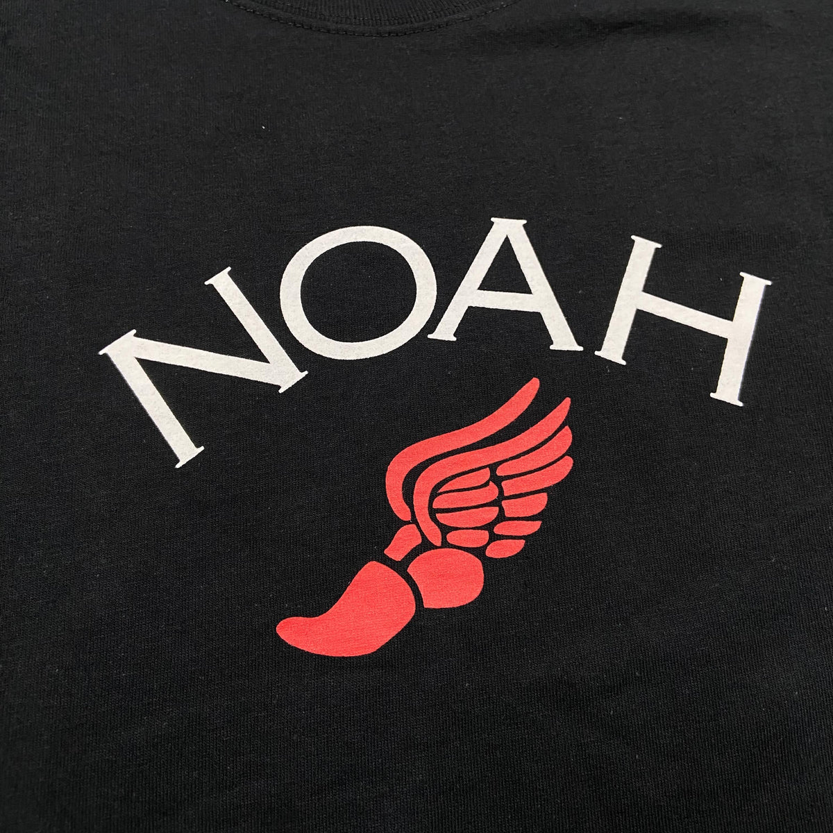 Noah NYC Winged Foot Logo Tee Black T13SS19BLK