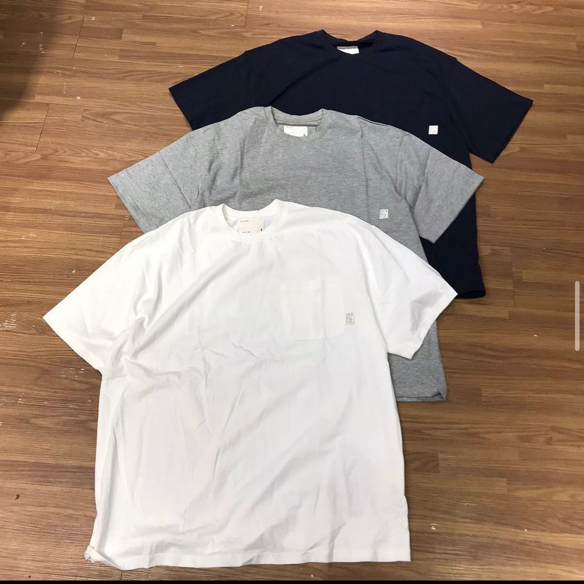 Pin Sktbs Basic Pocket Tee Grey White Navy 實拍