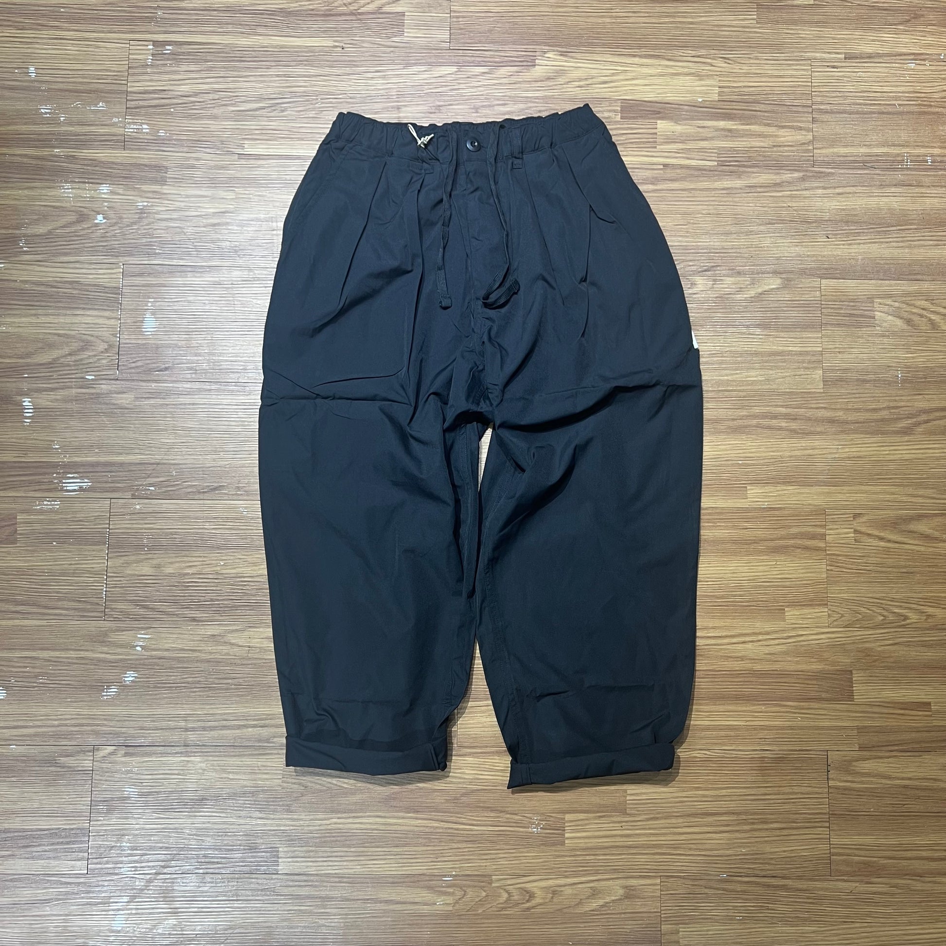 Pin Sktbs Basic Work Chino Black 實拍
