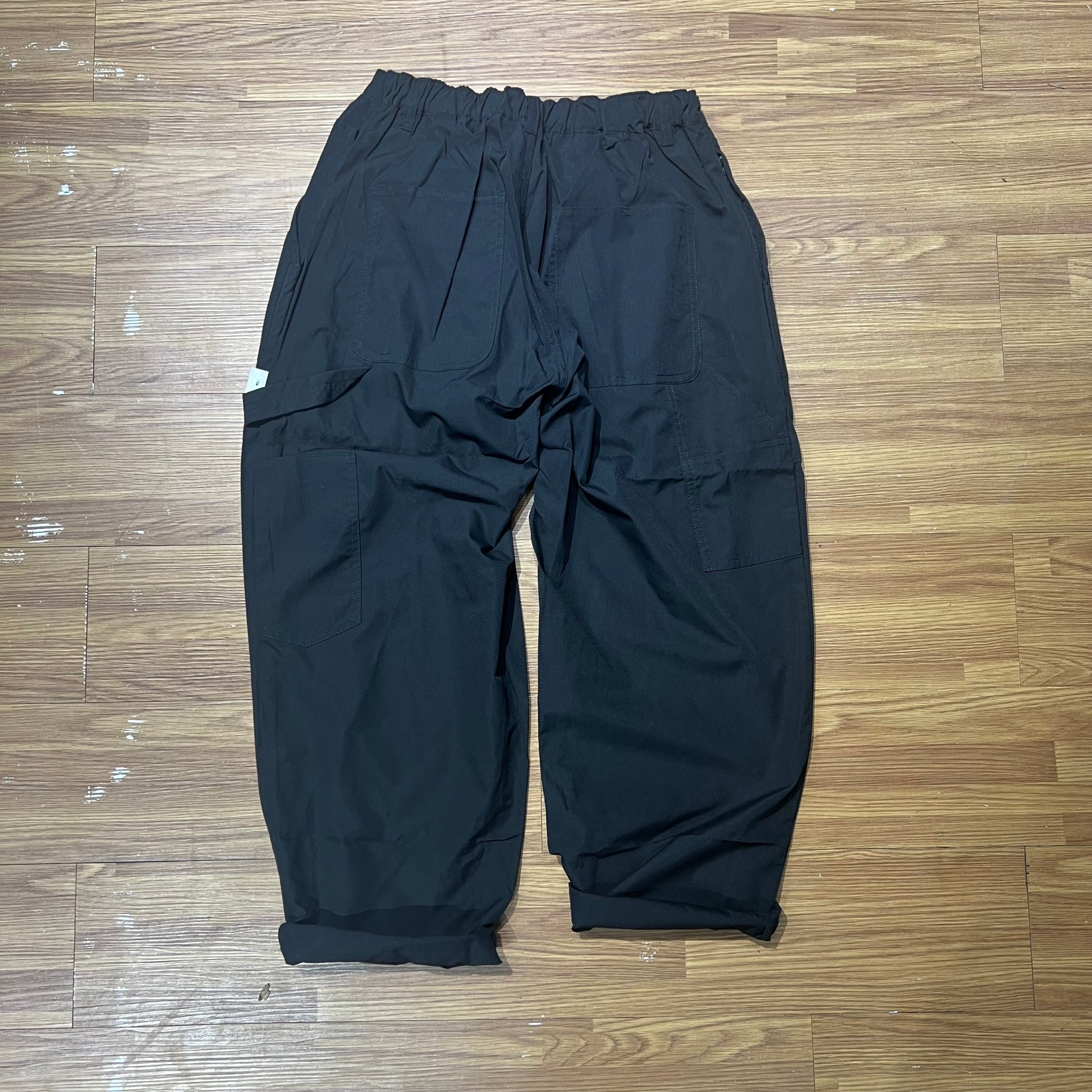 Pin Sktbs Basic Work Chino Black 實拍