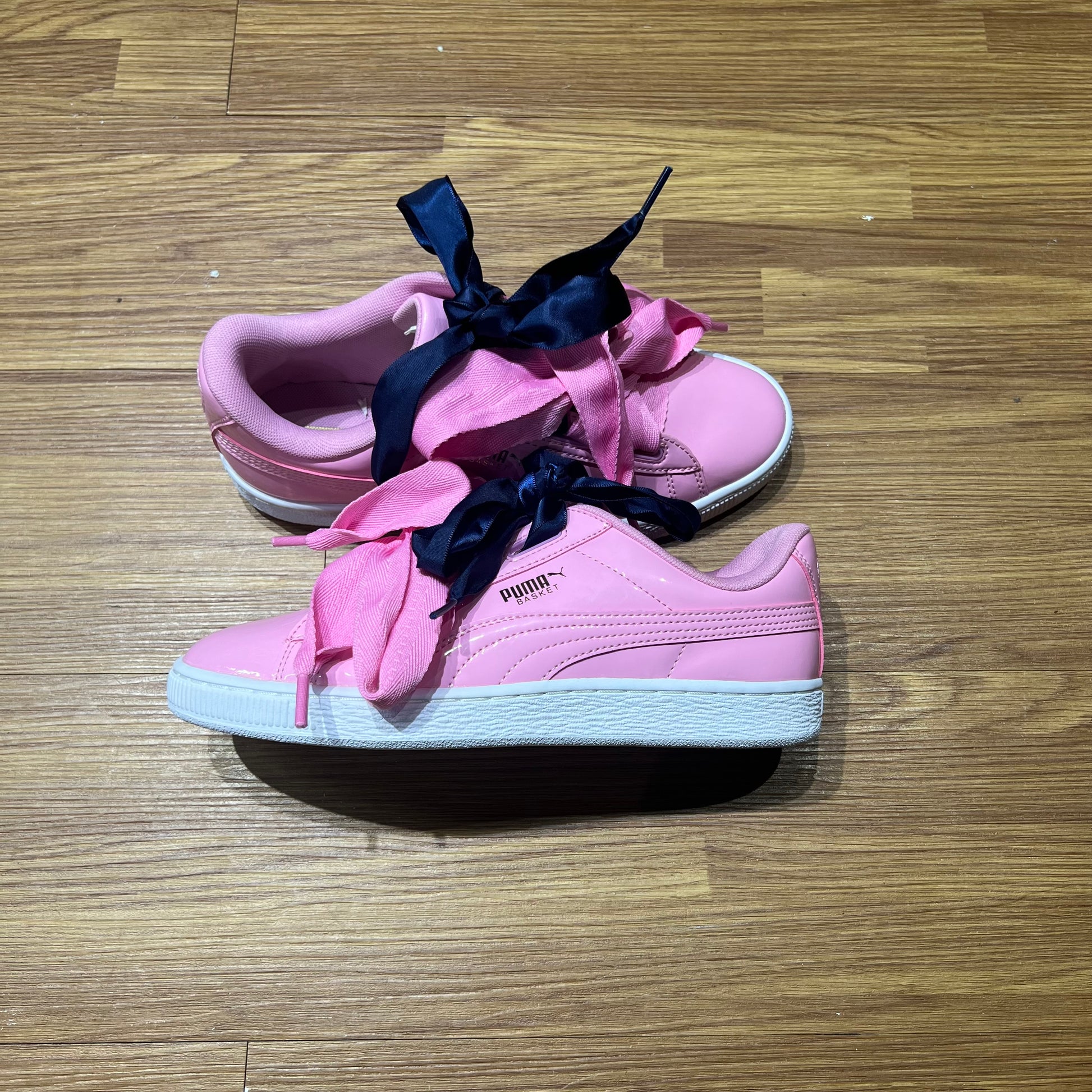 Puma Women Basket Heart Patent Jr 364817 實拍