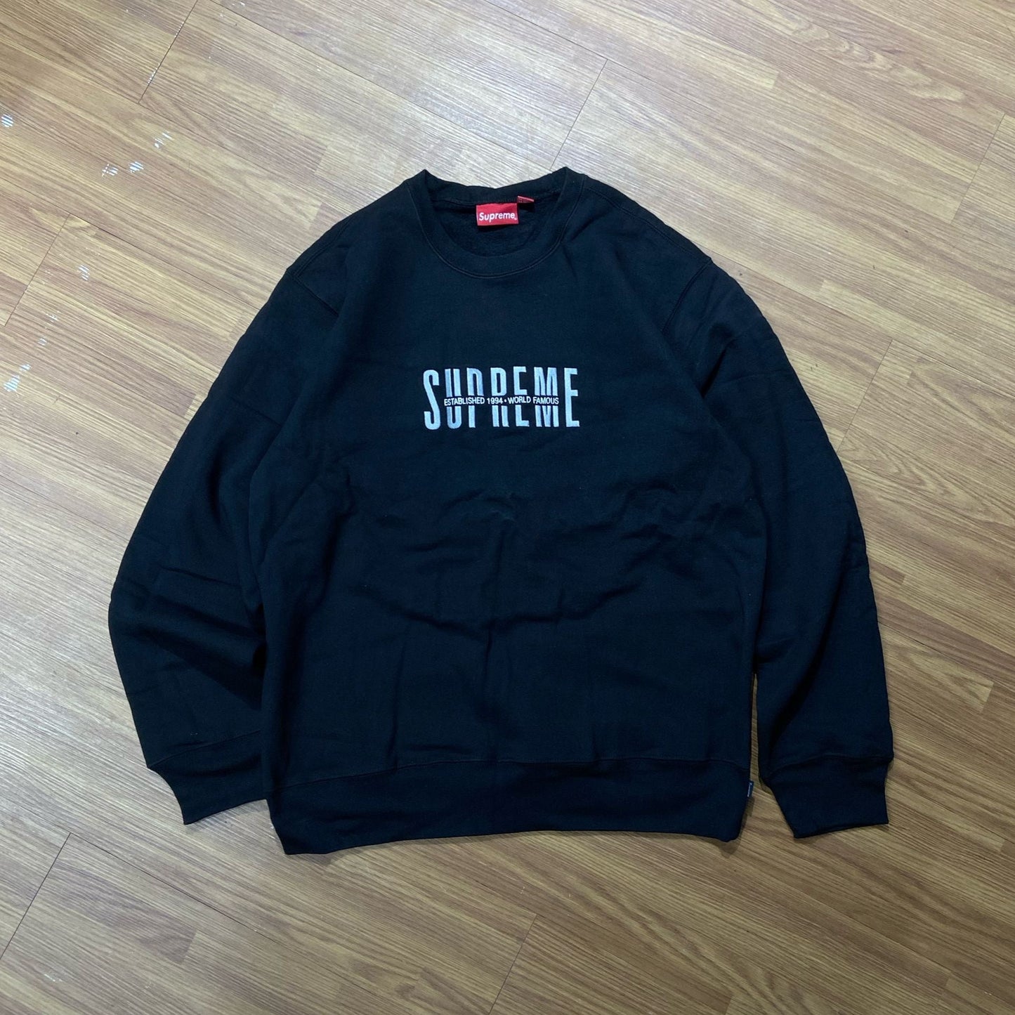 Supreme FW18 World Famous Crewneck Black