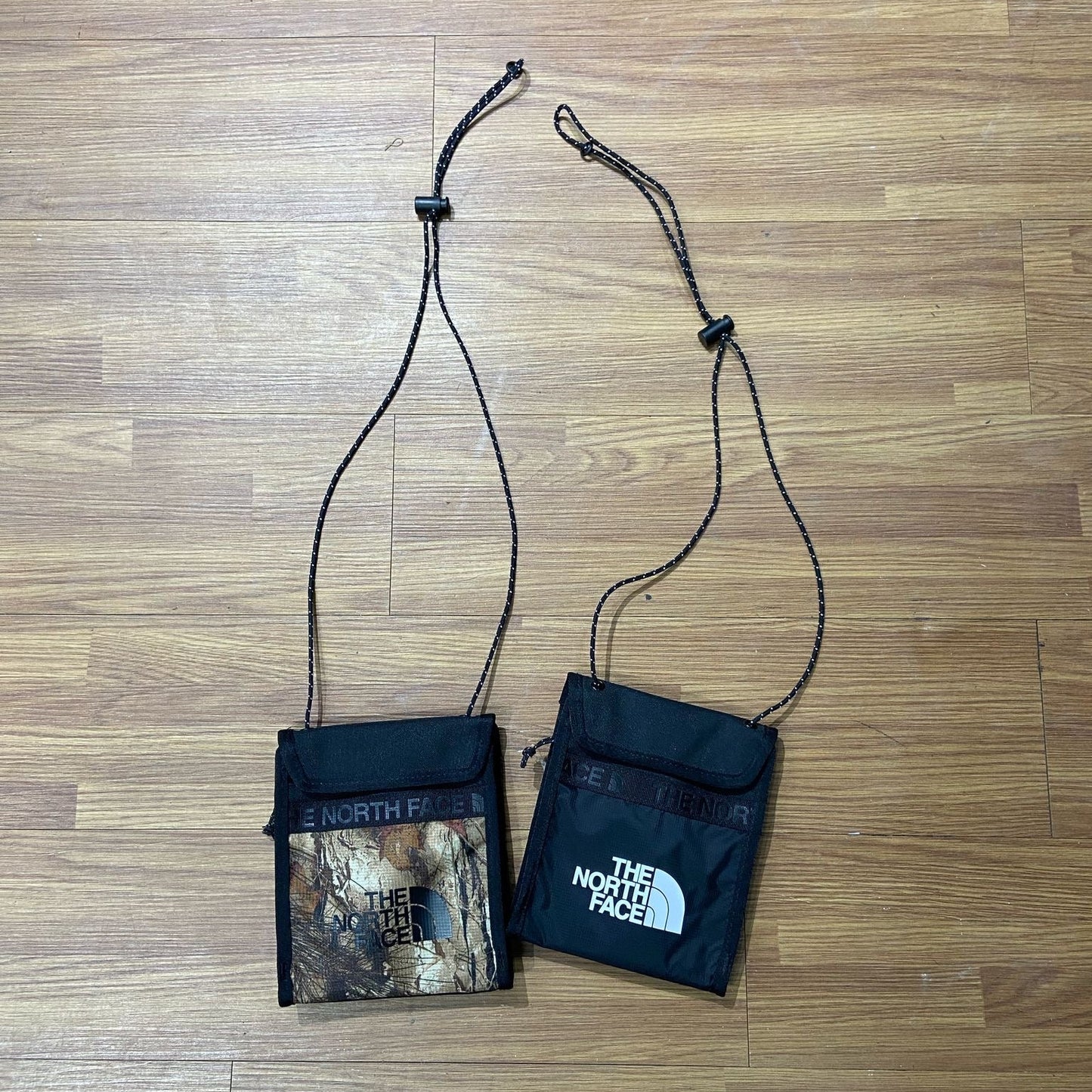 The North Face TNF Bozer Neck Pouch Bag (S) Black NF0A52RZJK3 Tree Camo NF0A52RZ0AR