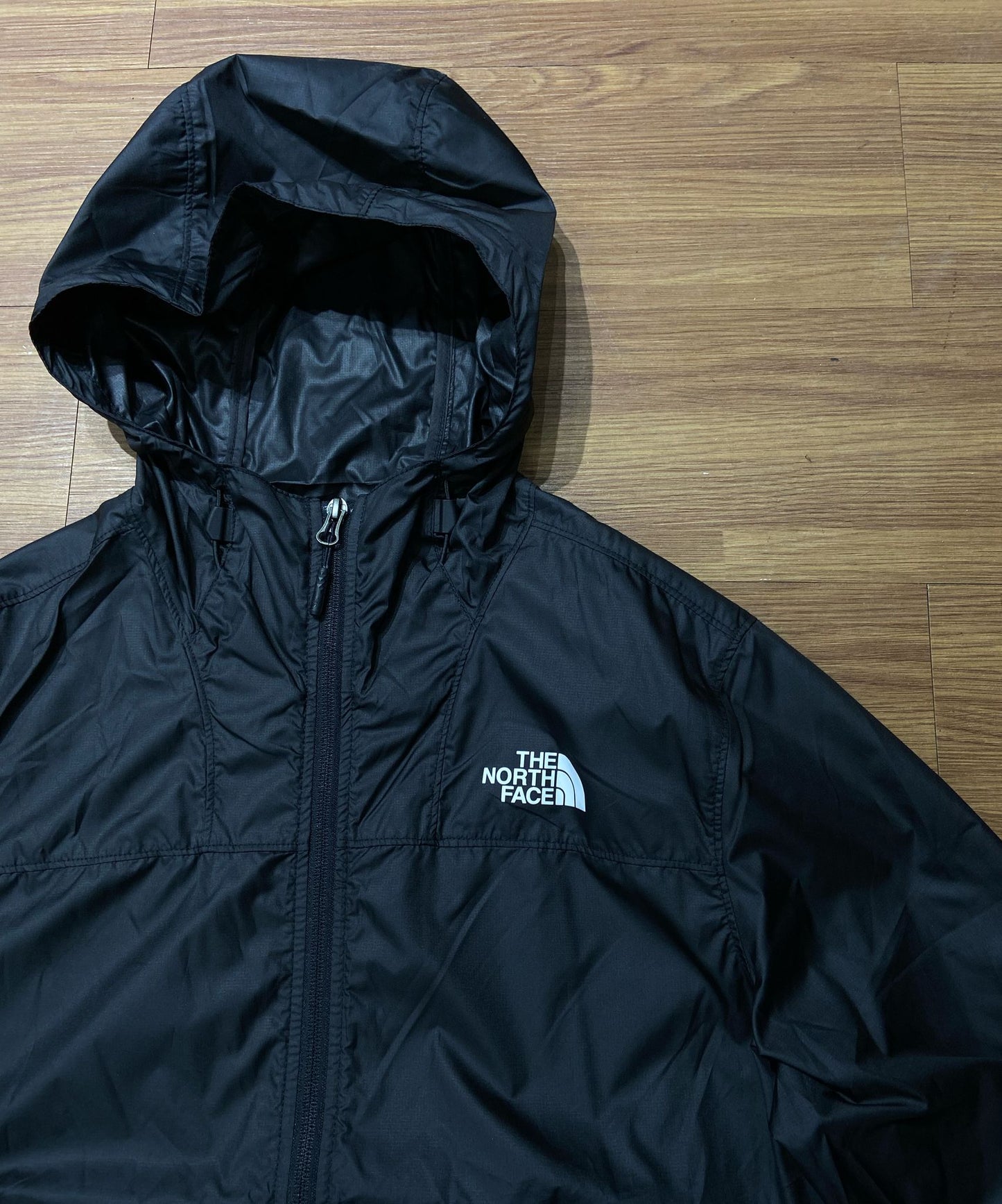 The North Face Cyclone II 黑色風衣實拍細節 NF0A4NC5