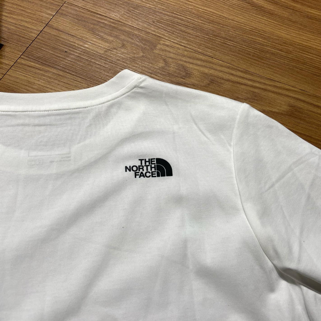 The North Face TNF Flash Dry Bandana 腰果花 Pocket Tee SS White