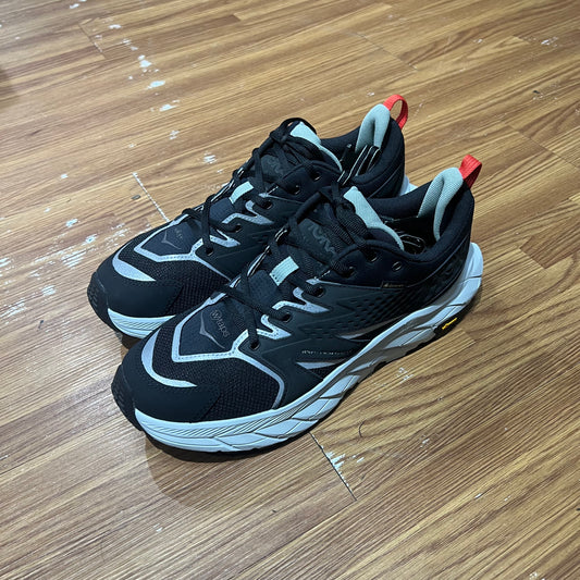 WTAPS x Hoka One One Anacapa Low GTX Jet Black 1155397-JTB