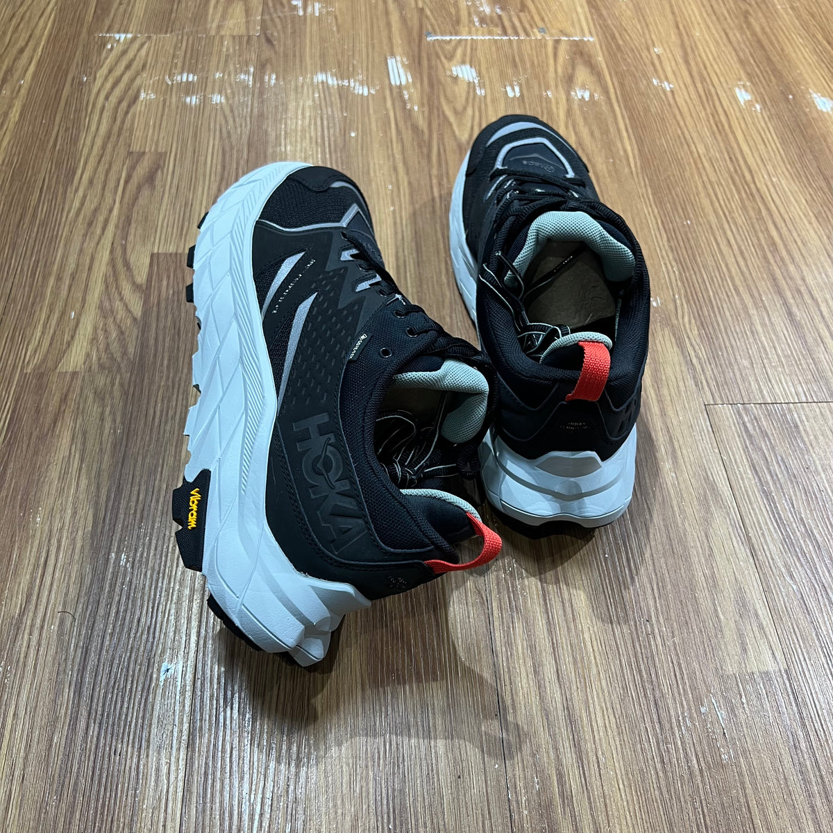 WTAPS x Hoka One One Anacapa Low GTX Jet Black 1155397-JTB