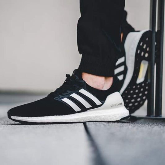 Adidas Ultra Boost 4.0 Show Your Stripes SYS Pack Black White AQ0062 Ultraboost 黑白